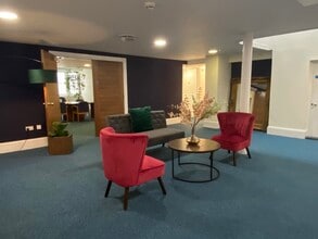 4 Queen St, Bath to rent Interior Photo- Image 1 of 10