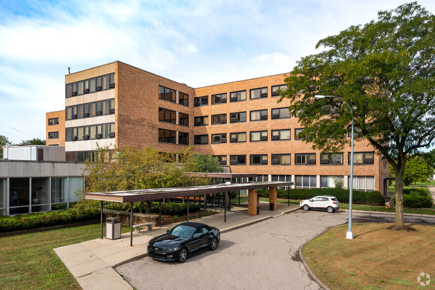 26400 W Outer Dr, Lincoln Park, MI for sale - Building Photo - Image 1 of 1