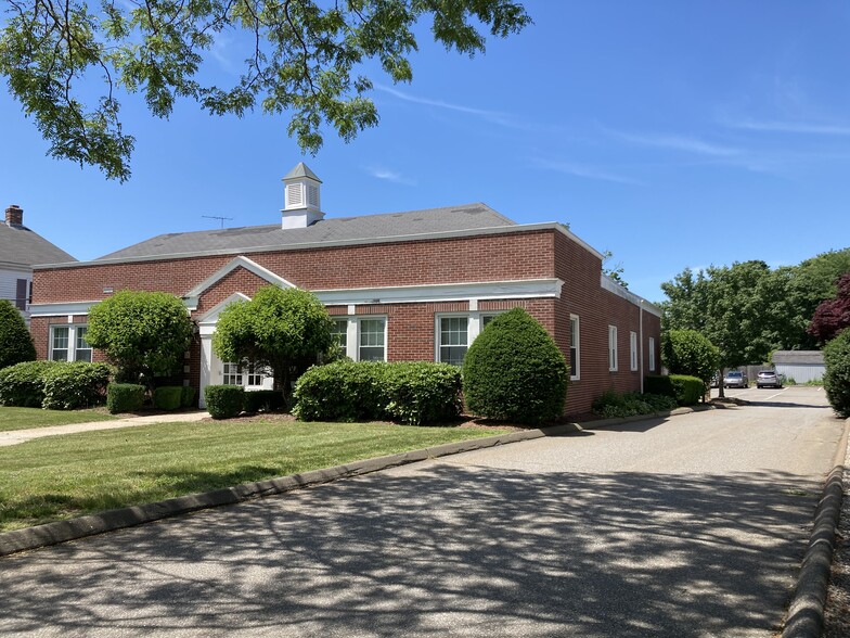 51 Main St, Old Saybrook, CT for sale - Building Photo - Image 1 of 1