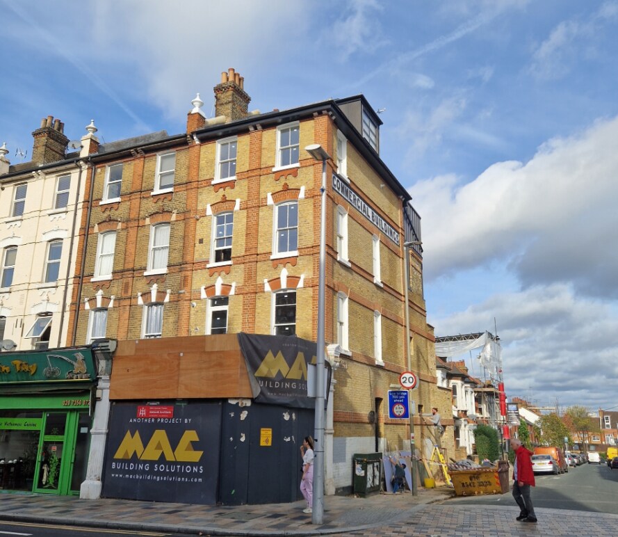 178 Lavender Hl, London for sale Building Photo- Image 1 of 1