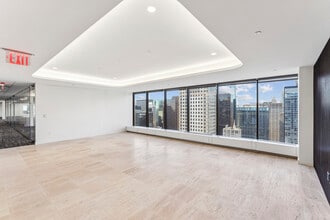 9 W 57th St, New York, NY for rent Interior Photo- Image 2 of 15