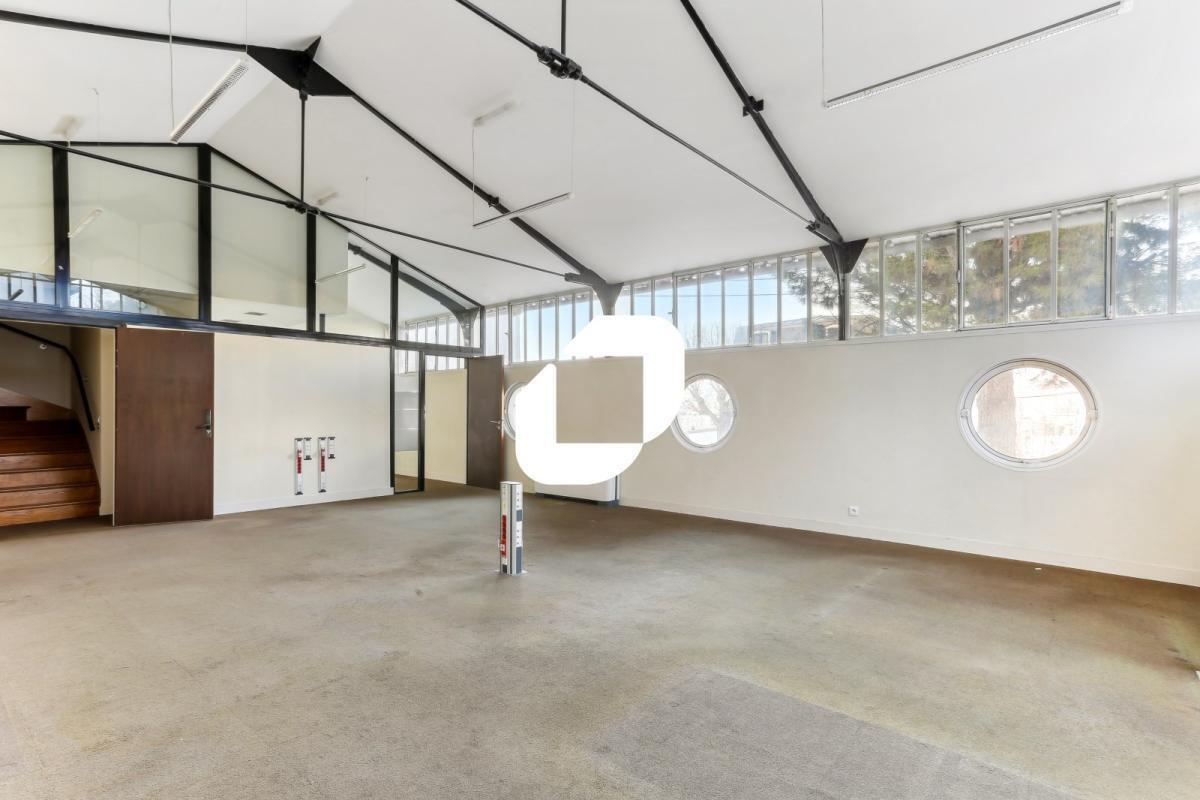 Office in Meudon for sale Interior Photo- Image 1 of 9