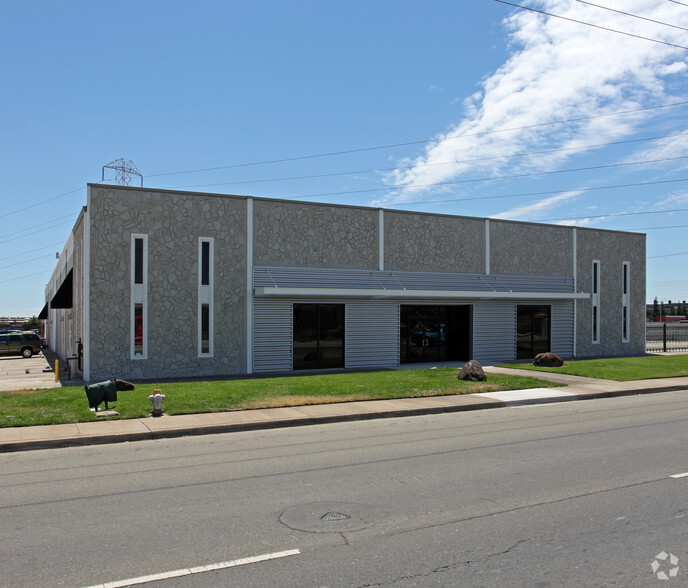 8500 Fruitridge Rd, Sacramento, CA for sale - Primary Photo - Image 1 of 1