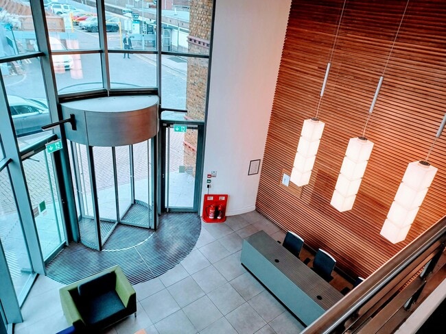 More details for 18-19 Station Rd, Sunbury On Thames - Office to Rent