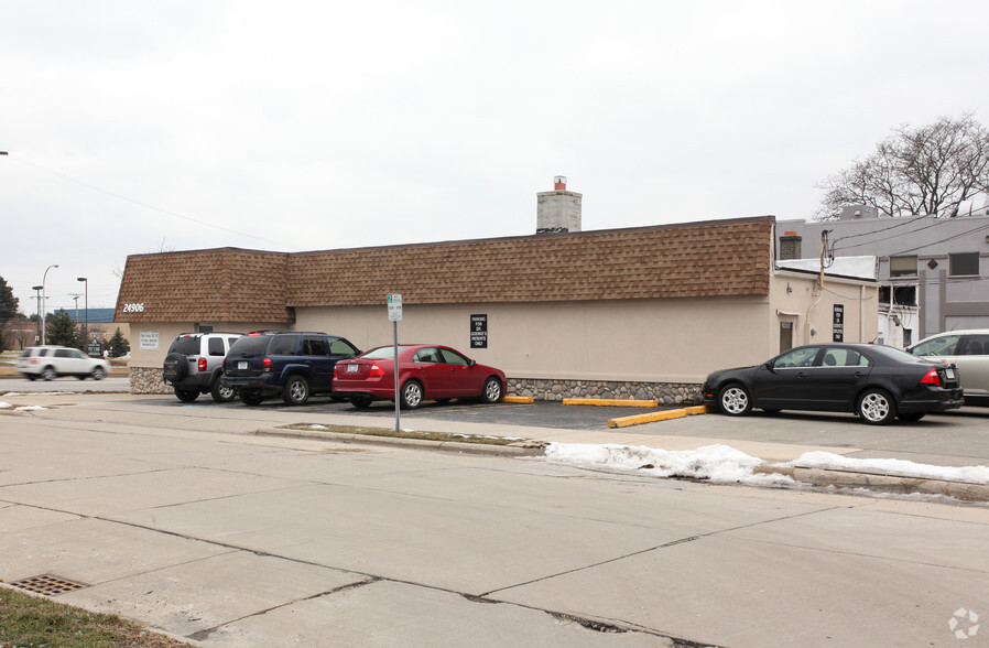 24906 Michigan Ave, Dearborn, MI for rent - Building Photo - Image 1 of 6