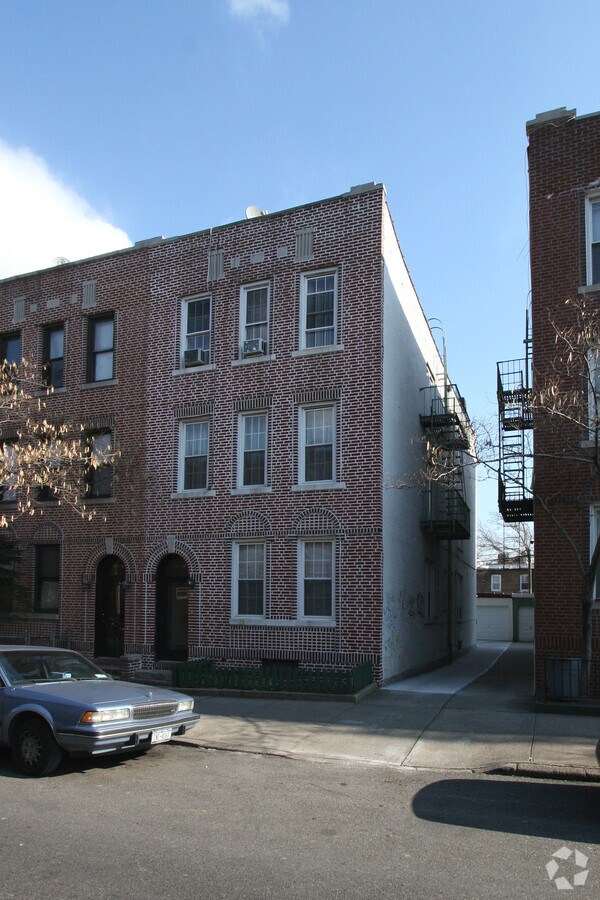 Queens Portfolio Flushing, NY for Sale UK