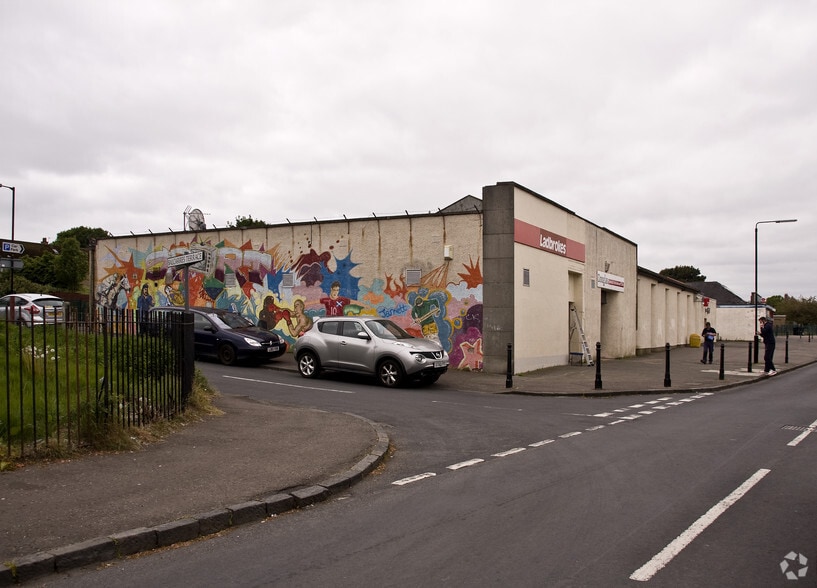 21 Balmoral Ter, Dundee for sale - Primary Photo - Image 1 of 1