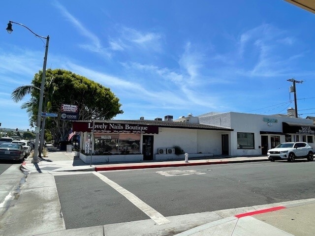 3701-3711 E Coast Hwy, Corona Del Mar, CA to rent - Building Photo - Image 2 of 7