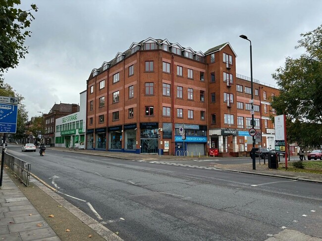 More details for 307 Cricklewood Broa, London - Office to Rent