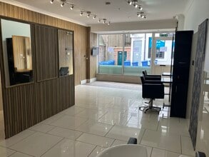 Music Hall Ln, Dunfermline to rent Interior Photo- Image 2 of 2