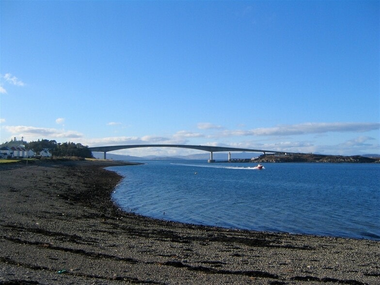 Castle Moil Restaurant & King Haakon Bar, Kyleakin for sale - Building Photo - Image 2 of 23