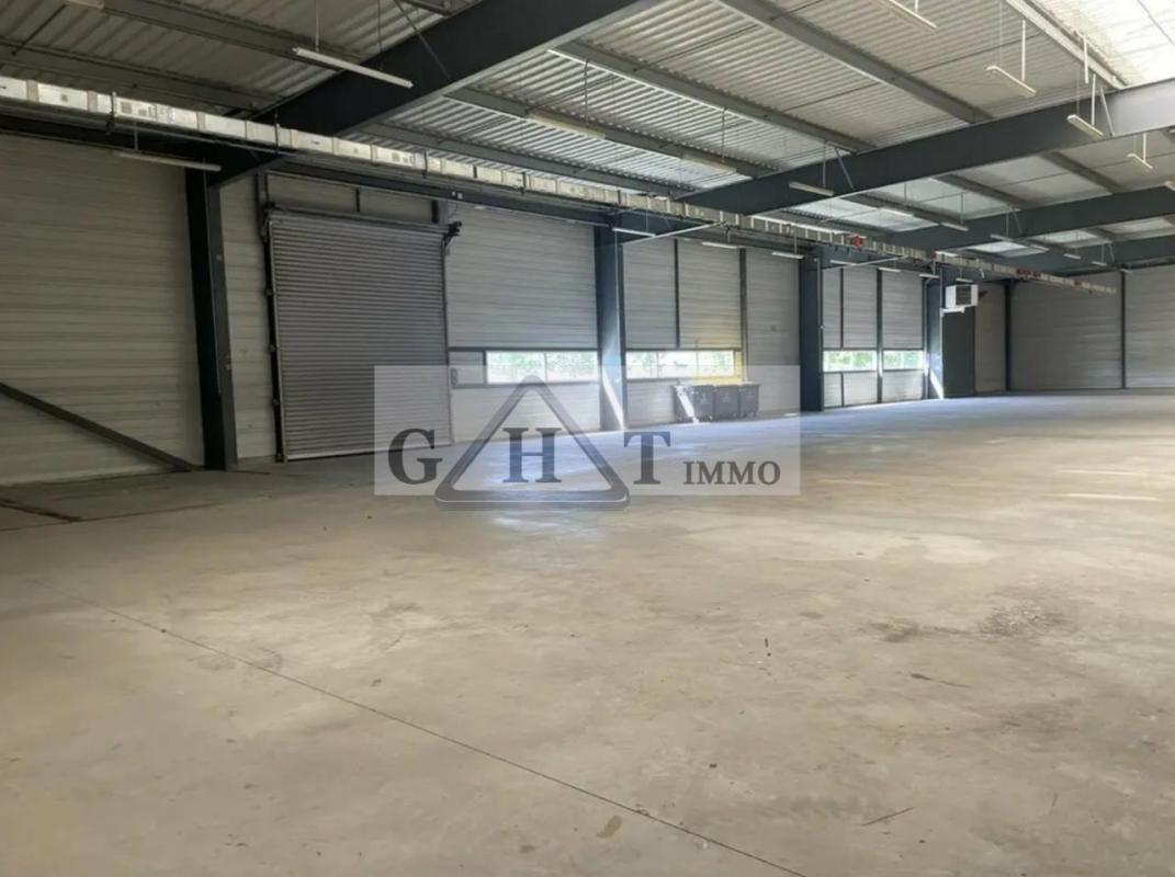 Industrial in Creil for sale Interior Photo- Image 1 of 4