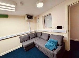 549-559 Liverpool Rd, Manchester to rent Interior Photo- Image 2 of 3