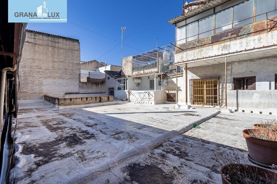 Calle Comendadoras de Santiago, Granada, Granada for sale - Primary Photo - Image 1 of 8