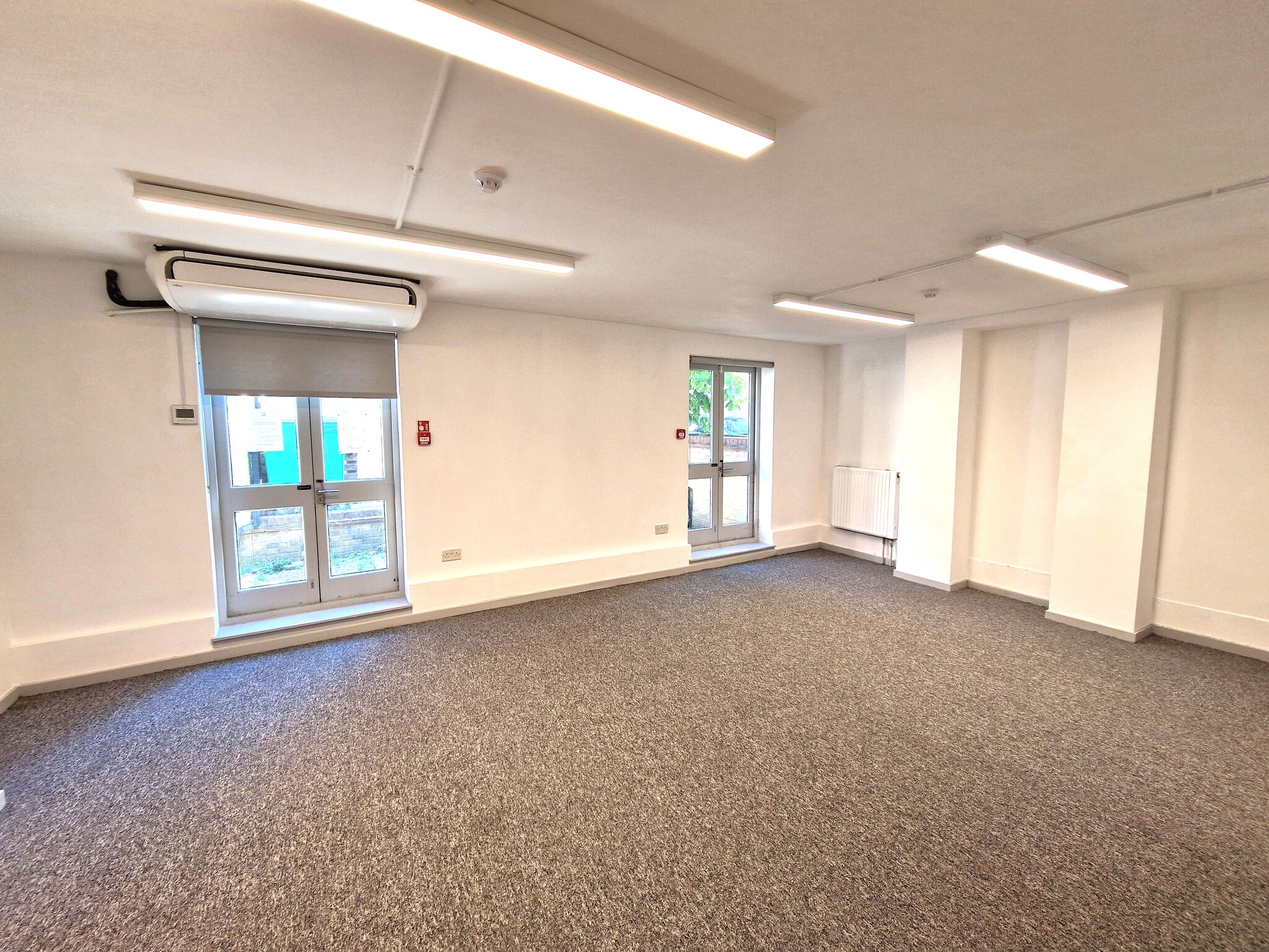 212 St Ann's Hill, London to rent Building Photo- Image 1 of 4