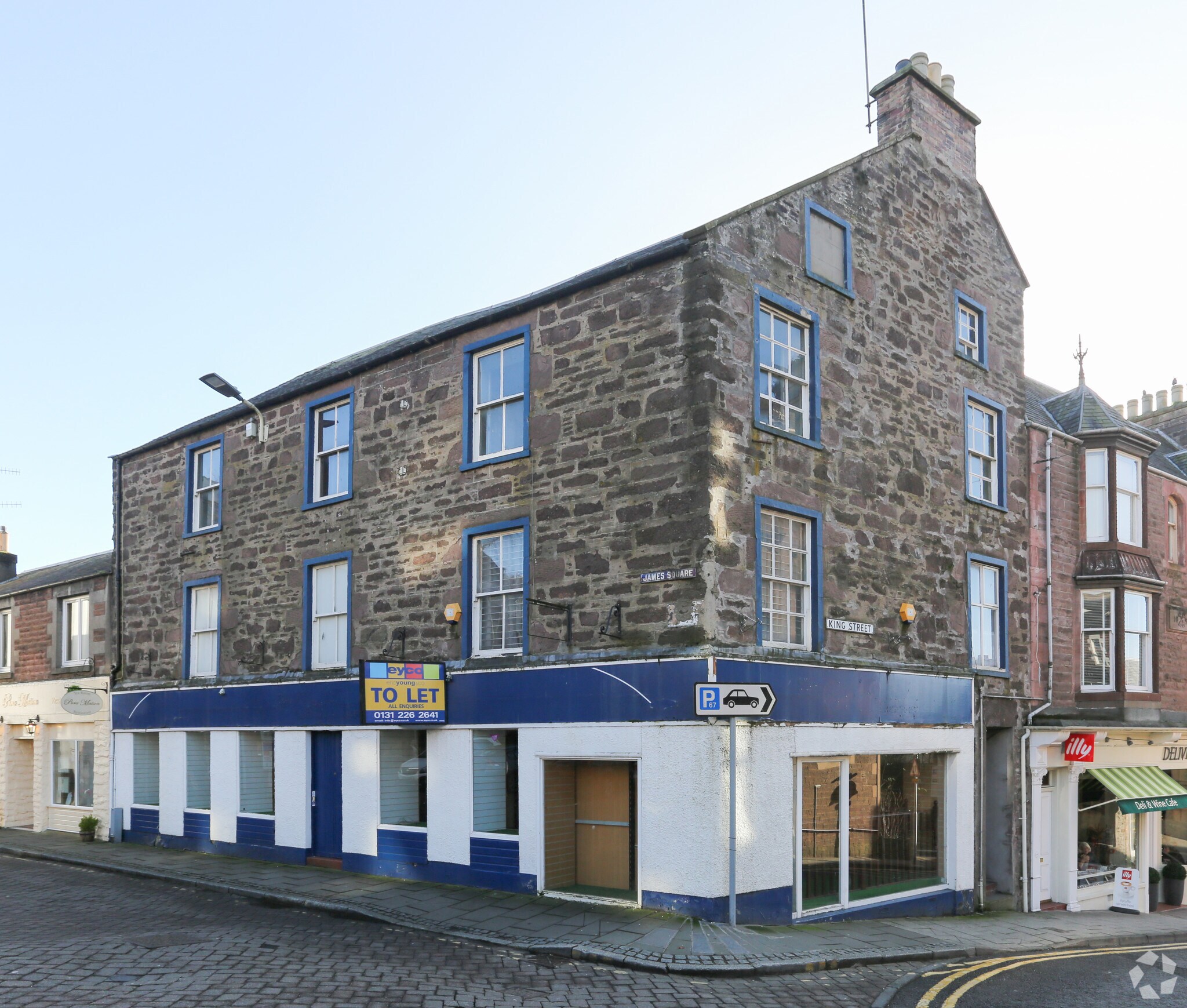 29-31 James Sq, Crieff for sale Primary Photo- Image 1 of 13