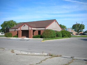 3301 S Madison St, Muncie, IN for rent Building Photo- Image 2 of 4