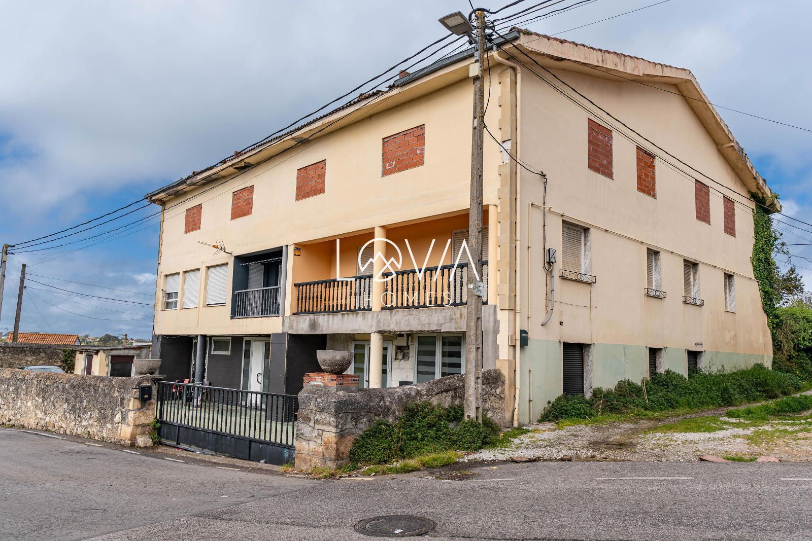 Build-to-Rent in Santander, Cantabria for sale Primary Photo- Image 1 of 4