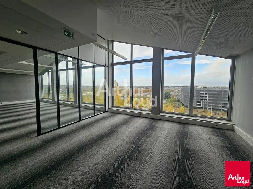Office in Angers for sale Interior Photo- Image 1 of 3