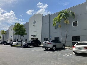 10811-11199 NW 122nd St, Medley, FL for rent Building Photo- Image 1 of 3