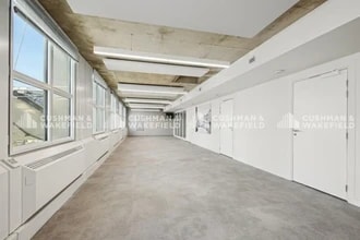 Office in Puteaux to rent Interior Photo- Image 2 of 4
