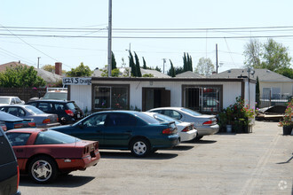 1529 S Oxnard Blvd, Oxnard, CA for sale Primary Photo- Image 1 of 1