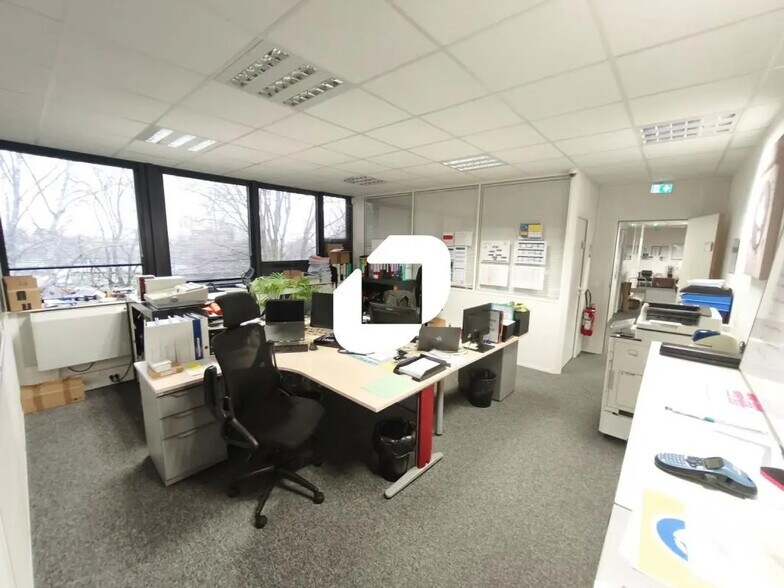 Office in Rosny-sous-Bois to rent - Interior Photo - Image 3 of 7