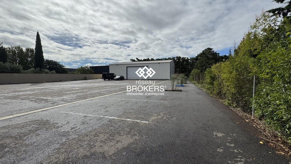 Industrial in Châteaurenard for sale - Building Photo - Image 3 of 4