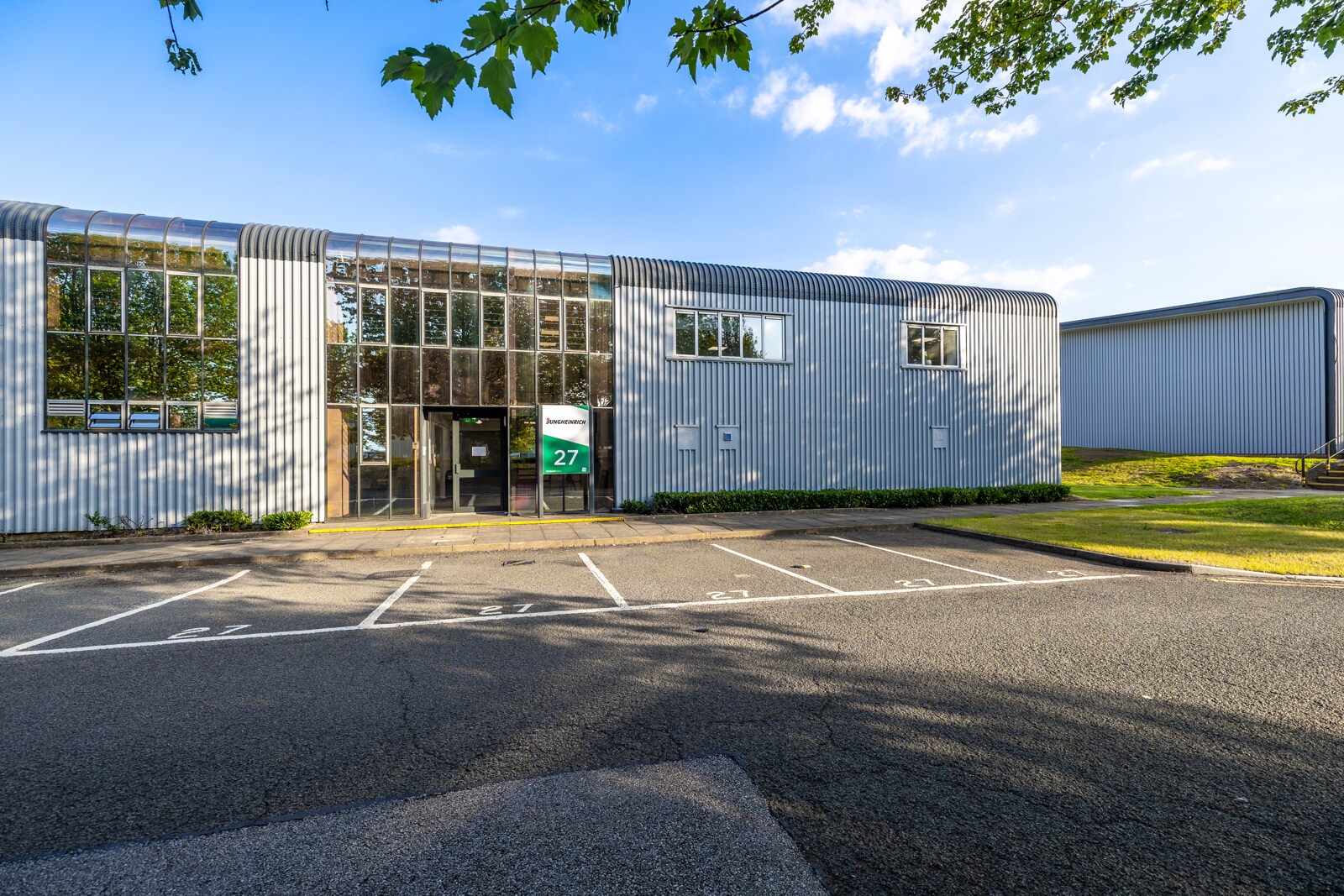 24-27 Alston Dr, Milton Keynes for sale Building Photo- Image 1 of 1