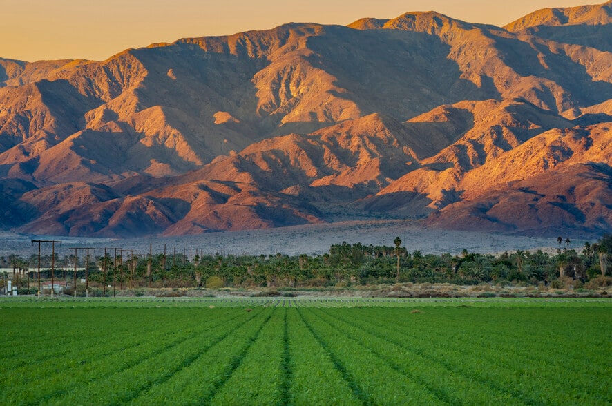 637.29 AC Seven Farmground Ranches portfolio of 7 properties for sale on LoopNet.co.uk - Building Photo - Image 1 of 8