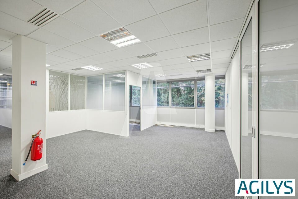 8 Bis Boulevard Dubreuil, Orsay for sale Interior Photo- Image 1 of 13