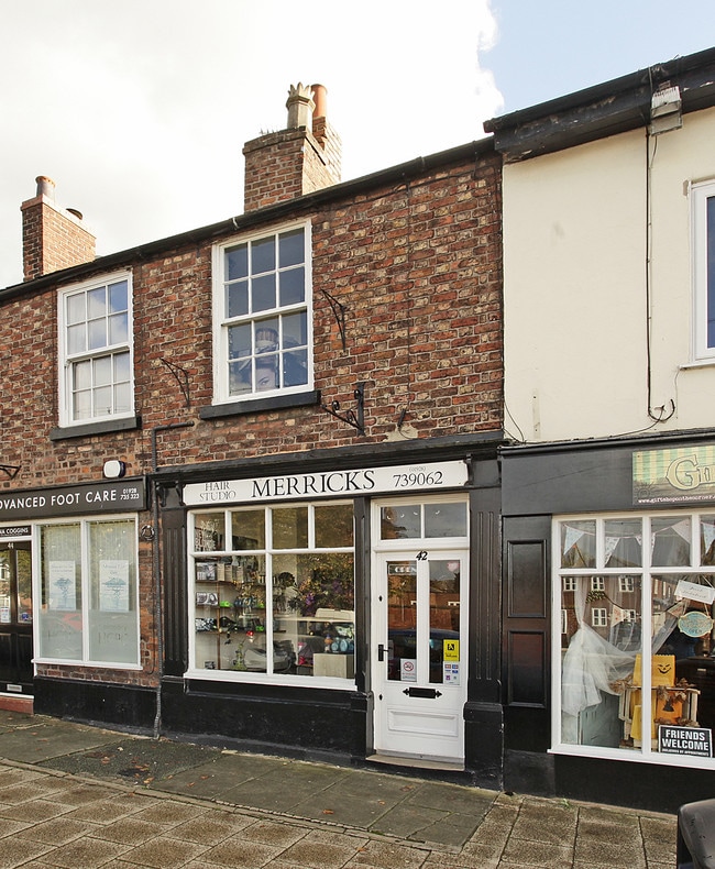More details for 42 Main St, Frodsham - Retail to Rent