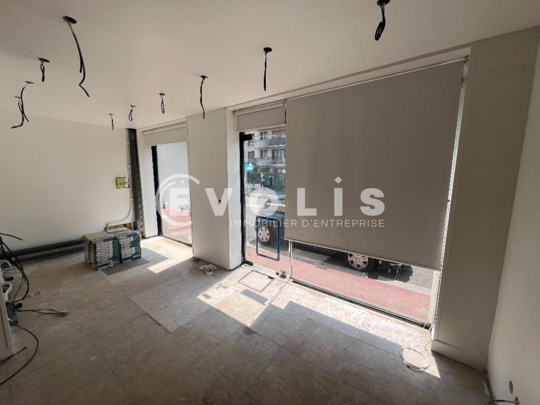 Office in Saint-Maur-des-Fossés to rent Interior Photo- Image 1 of 10