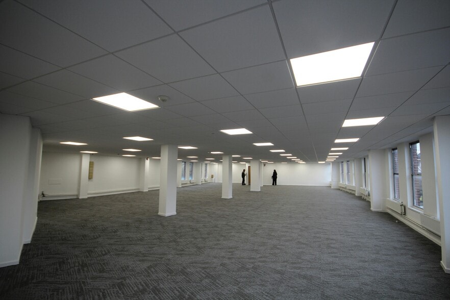 St Nicholas St, Worcester to rent - Building Photo - Image 2 of 11