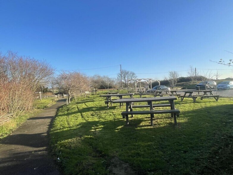 Dymchurch Rd, New Romney to rent - Building Photo - Image 3 of 12