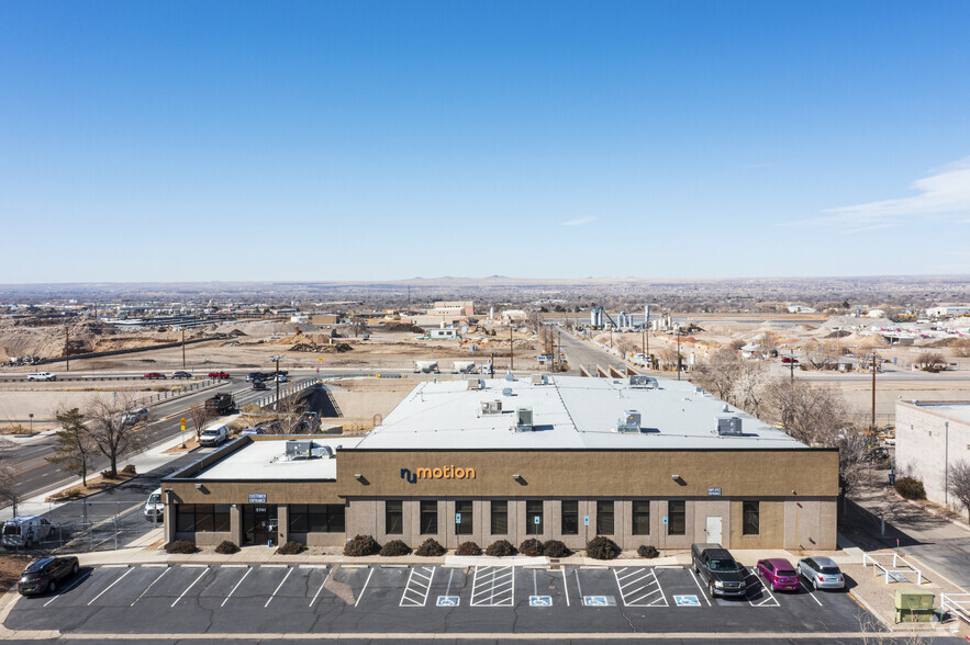 5741 Midway Park Pl NE, Albuquerque, NM for rent - Aerial - Image 2 of 4