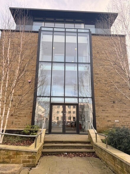 30 Victoria Ave, Harrogate to rent - Building Photo - Image 2 of 16