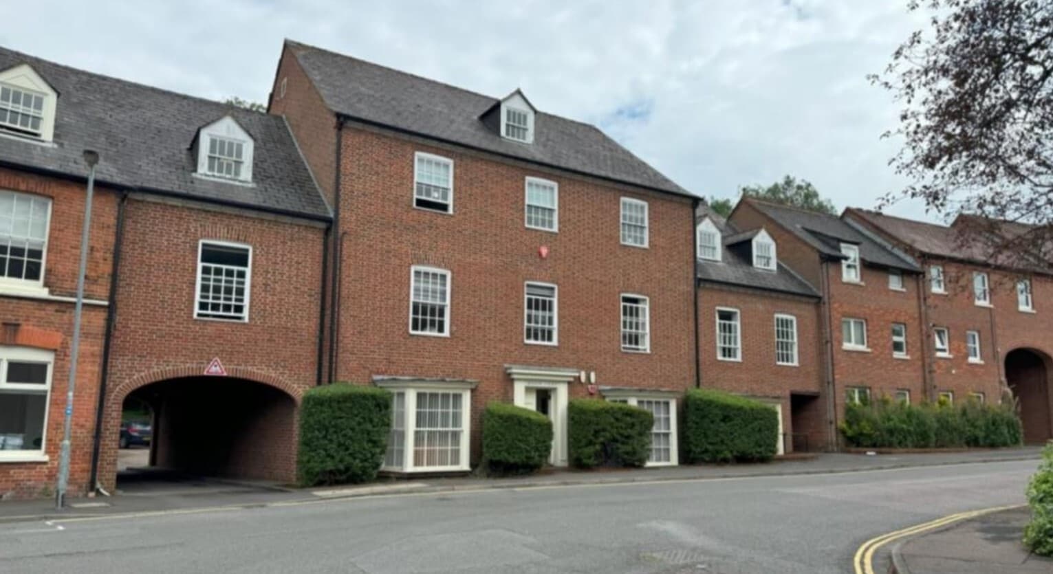 17A The Broadway, Hatfield for sale Primary Photo- Image 1 of 8