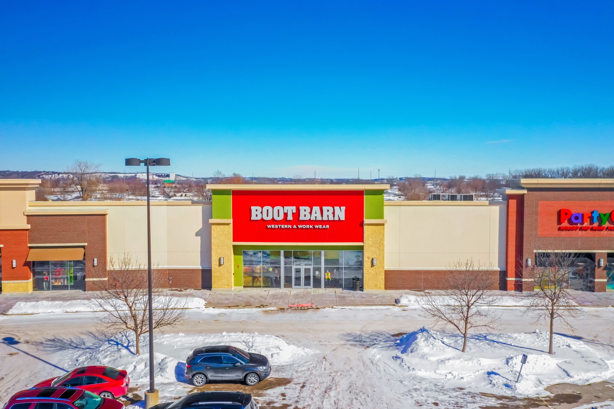 3271 Market Place Dr, Council Bluffs, IA to rent Building Photo- Image 1 of 5