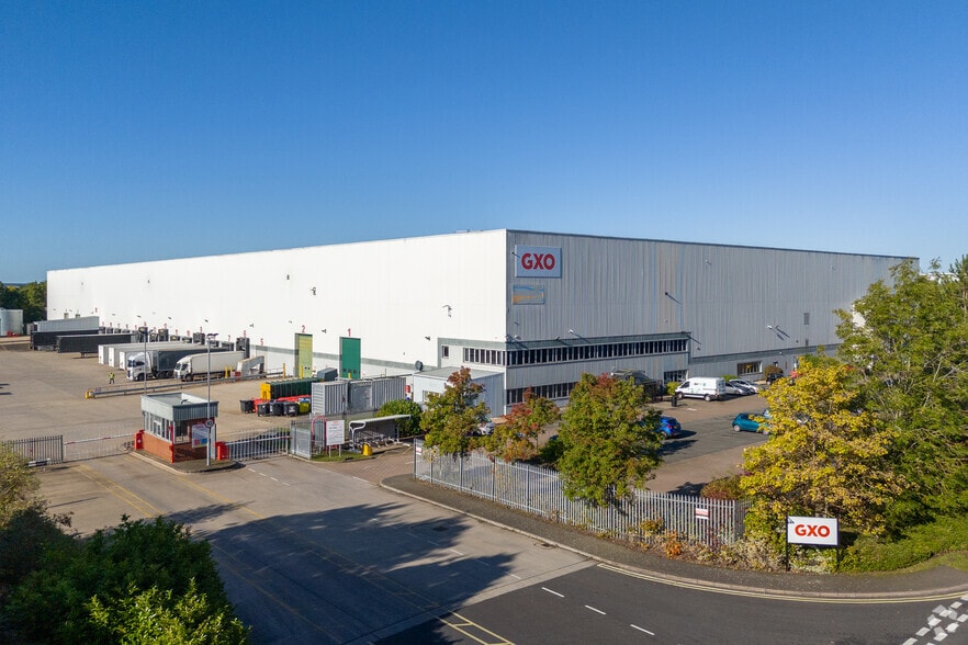 Danes Way, Northampton to rent - Primary Photo - Image 2 of 2