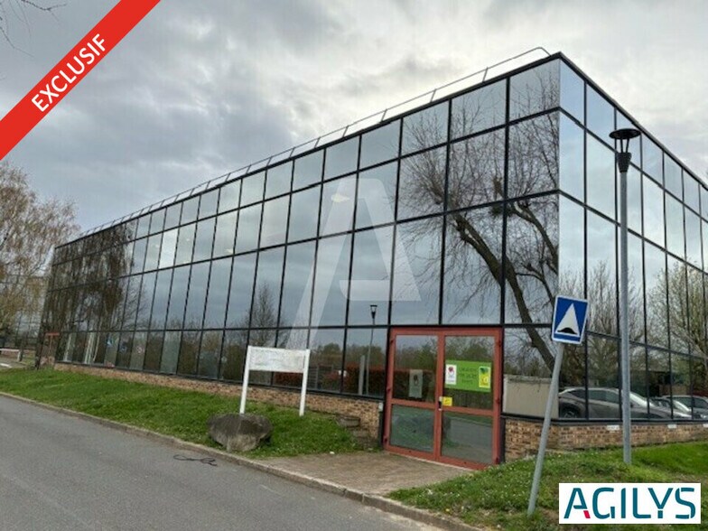 Rue L'orme Des Merisiers, Saint-Aubin for sale - Building Photo - Image 3 of 12