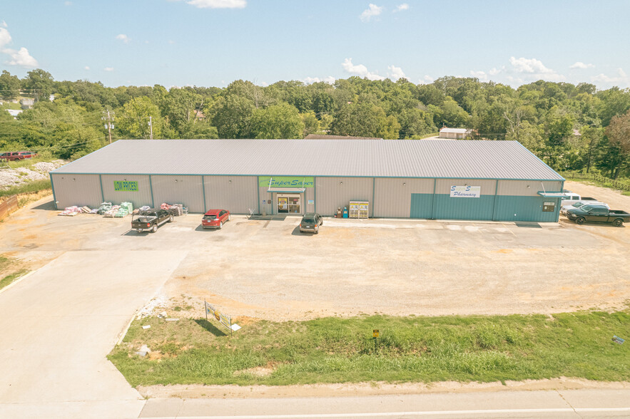 100 H & S, Doniphan, MO for sale - Primary Photo - Image 1 of 30