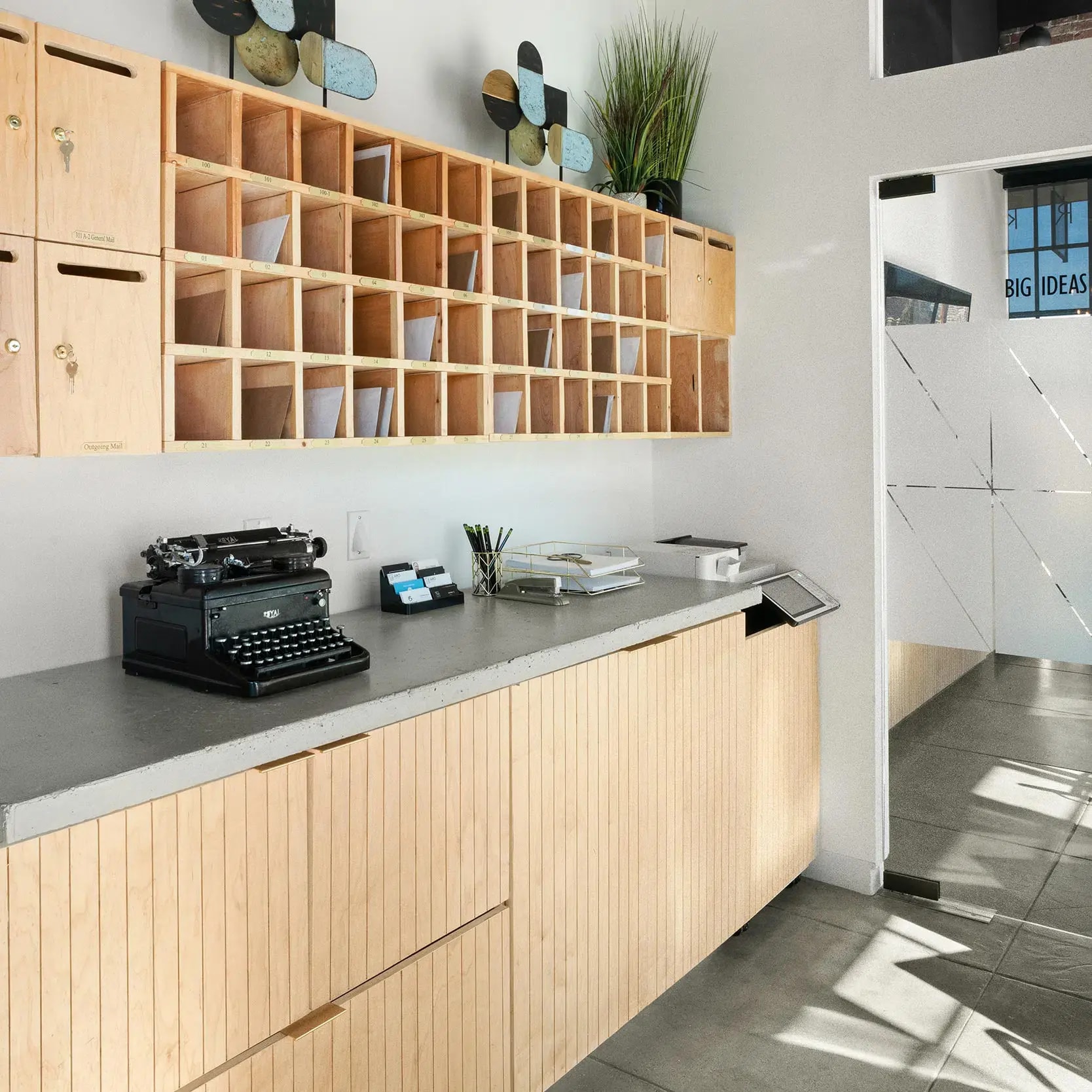 311 Montana Ave, El Paso, TX to rent Interior Photo- Image 1 of 1