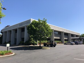 320 Andover Park E, Tukwila, WA for rent Building Photo- Image 1 of 3