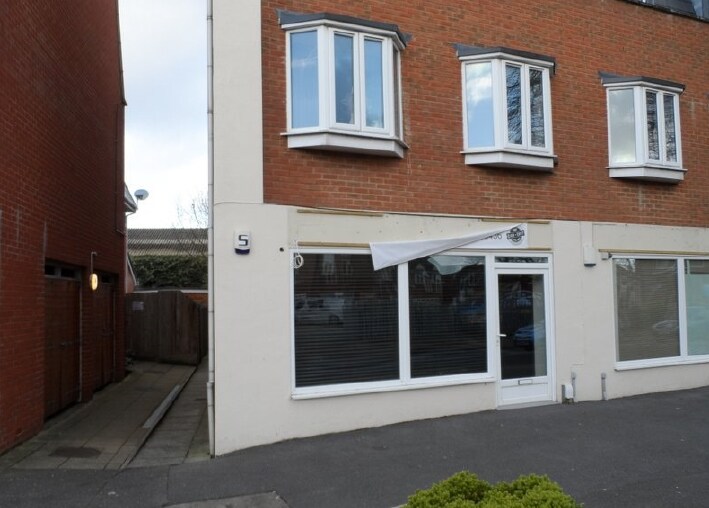 1124 Christchurch Rd, Bournemouth for sale - Primary Photo - Image 1 of 1