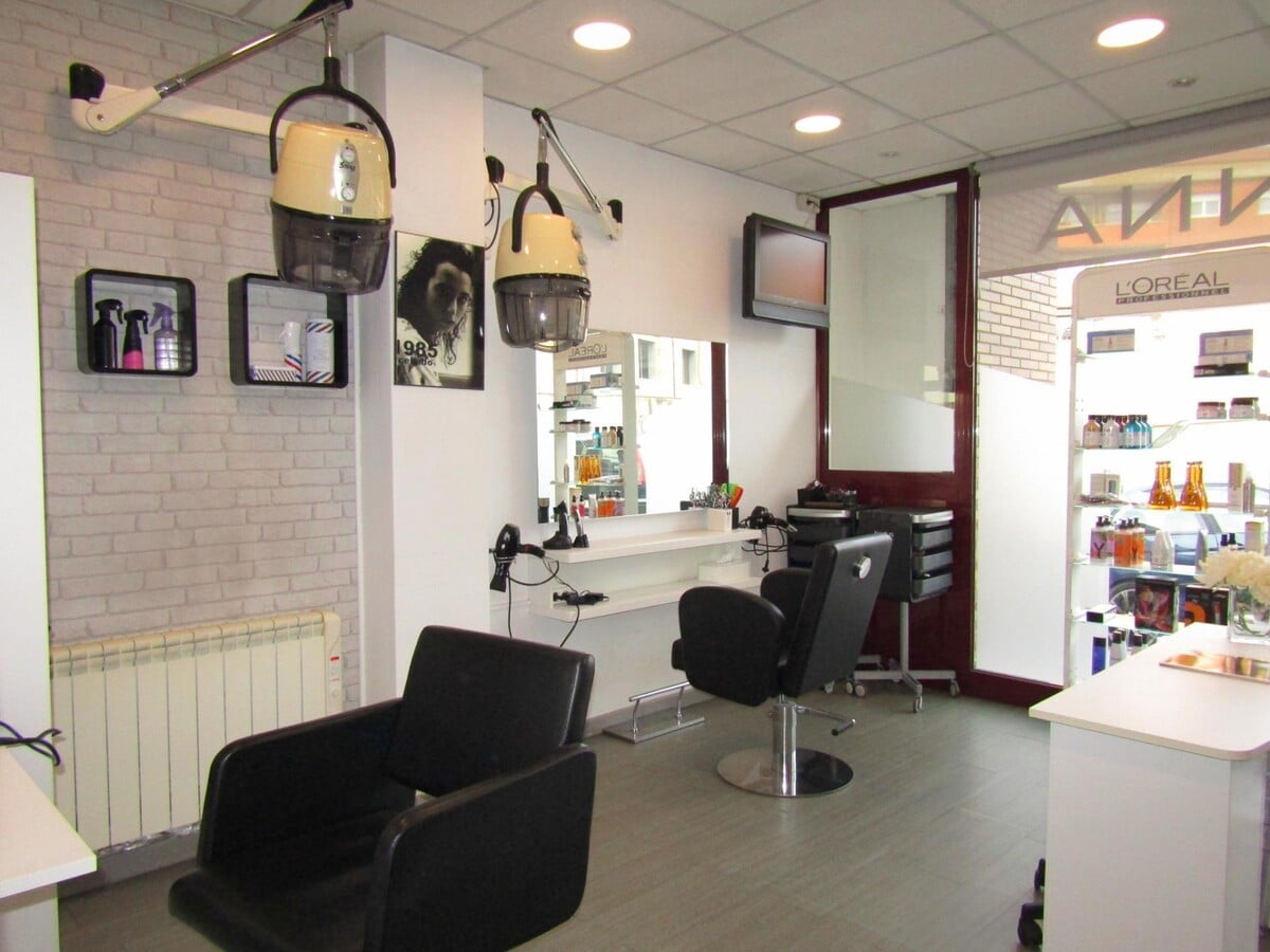 Roda de Ter, BAR 08510 -  -  - Interior Photo - Image 2 of 11