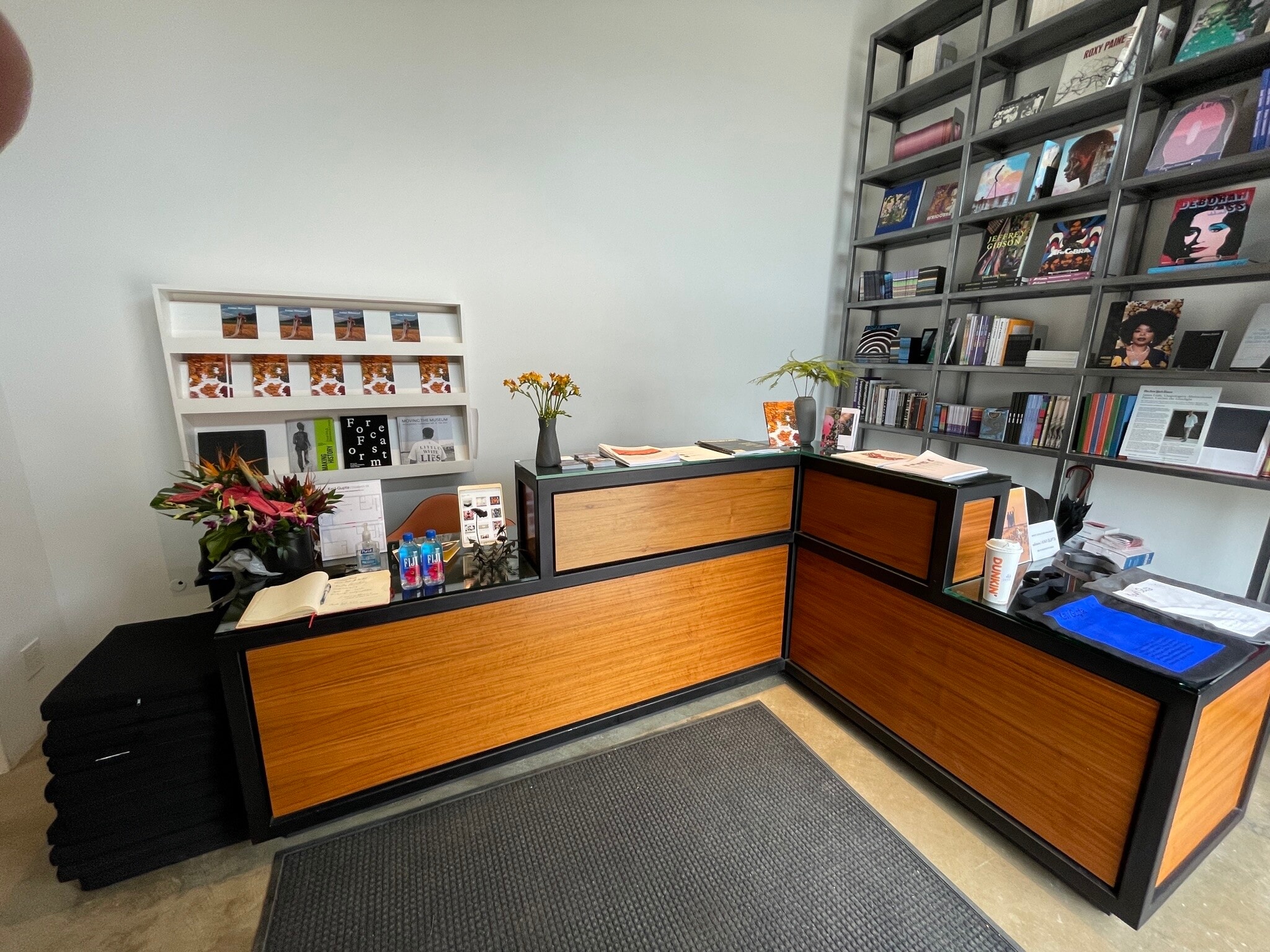 219 N Elizabeth St, Chicago, IL to rent Interior Photo- Image 1 of 22