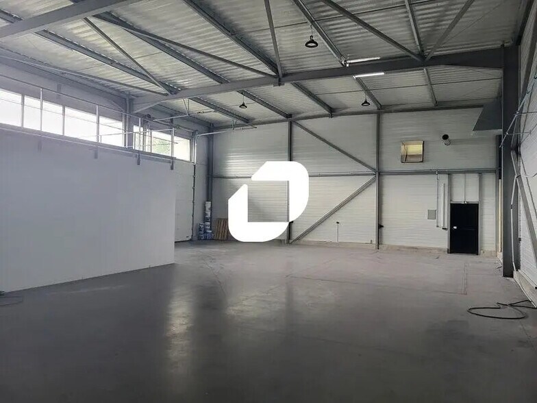 Office in Mérignac to rent - Interior Photo - Image 3 of 10