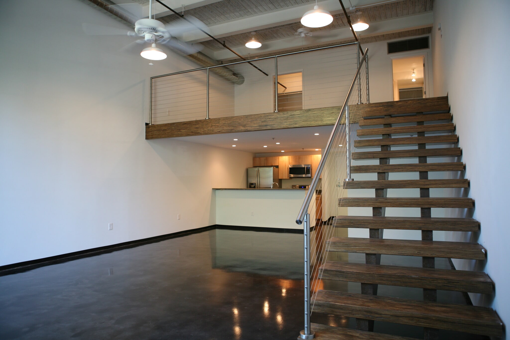 4121 Commerce St, Dallas, TX to rent Interior Photo- Image 1 of 7