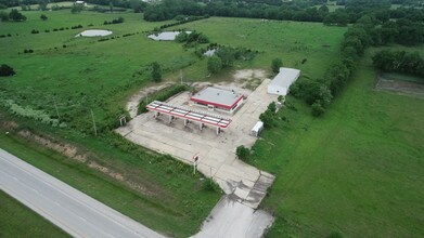 946 Highway 69, Fort Scott, KS for sale Primary Photo- Image 1 of 1